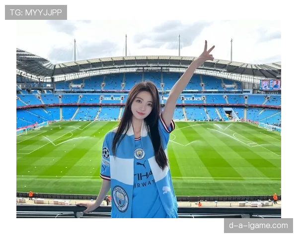 英超球迷盛会点燃激情，赛事启幕表现引热议