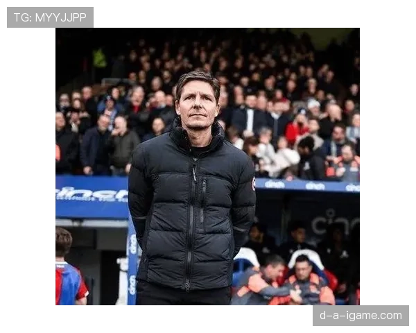 冬窗转会风暴：巨星频换东家，足坛格局或将重塑