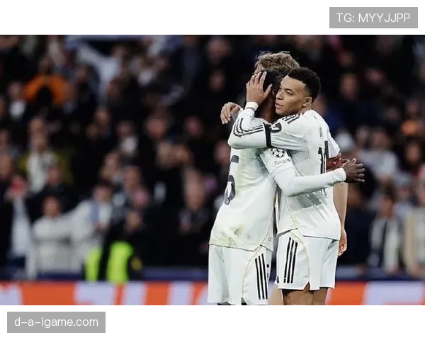 格列兹曼与姆巴佩搭档表现稳健,进攻端持续提升 格列兹曼与姆巴佩搭档表现稳健,进攻端持续提升