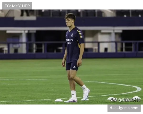居莱尔能否成为下一个梅西:技术风格与成长路径解析 居莱尔能否成为下一个梅西:技术风格与成长路径解析